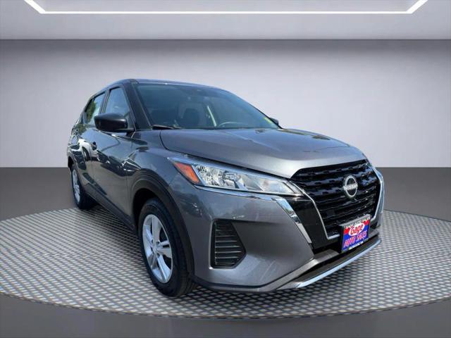 2023 Nissan Kicks S Xtronic CVT