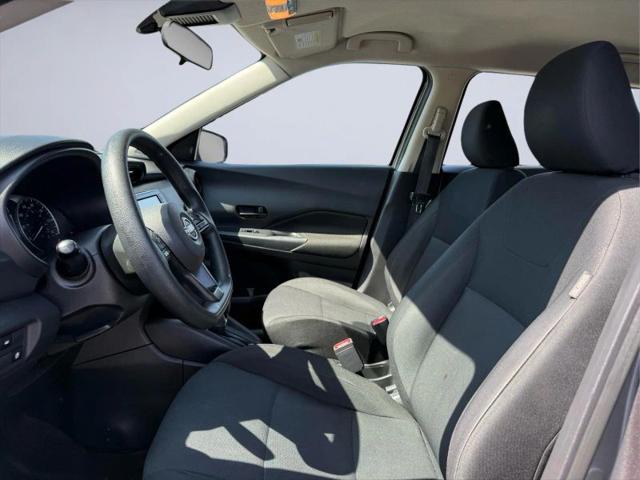 2023 Nissan Kicks S Xtronic CVT