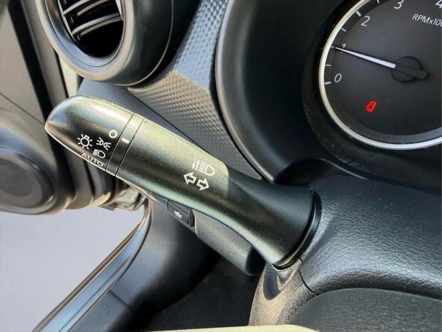 2023 Nissan Kicks S Xtronic CVT