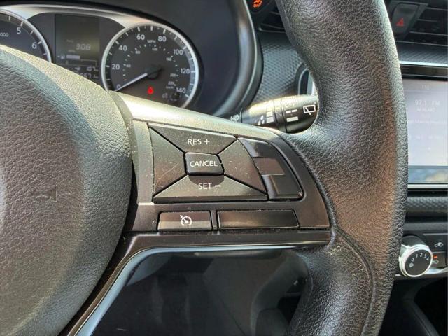 2023 Nissan Kicks S Xtronic CVT