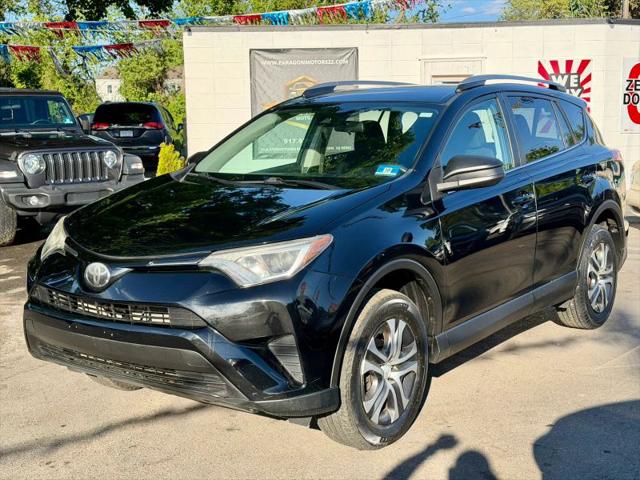 2018 Toyota RAV4 LE for sale in Wrightstown, NJ