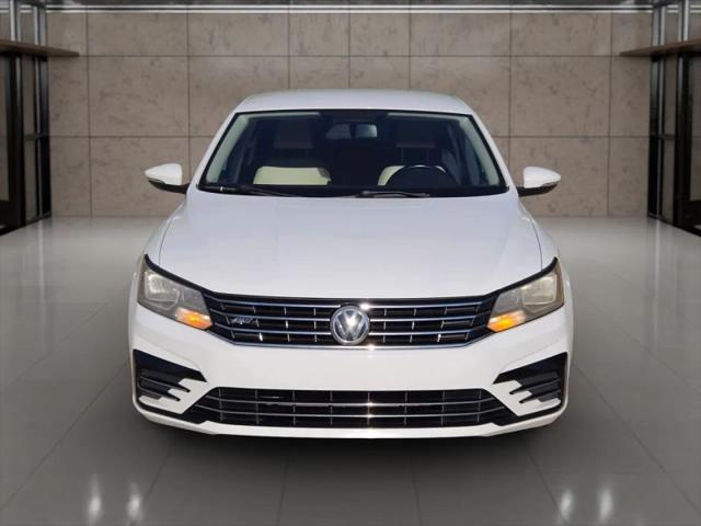 2017 Volkswagen Passat 1.8T R-Line