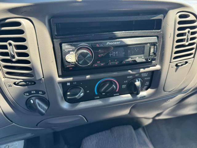 2003 Ford F-150 XLT