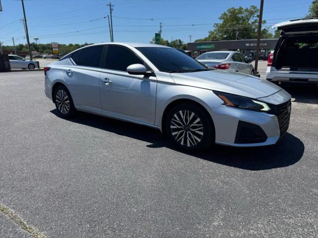 2023 Nissan Altima SV FWD