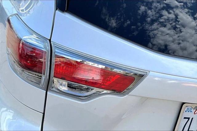 2015 Toyota Highlander LE Plus V6