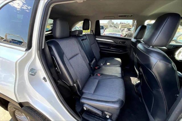 2015 Toyota Highlander LE Plus V6