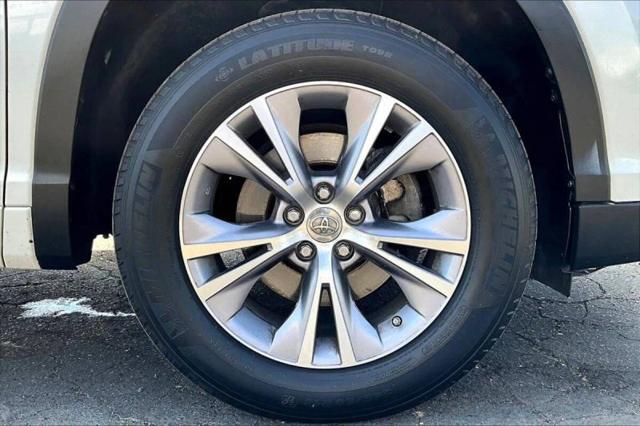 2015 Toyota Highlander LE Plus V6