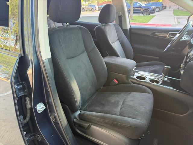 2016 Nissan Pathfinder S