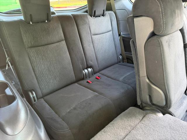 2016 Nissan Pathfinder S