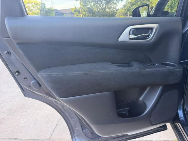 2016 Nissan Pathfinder S