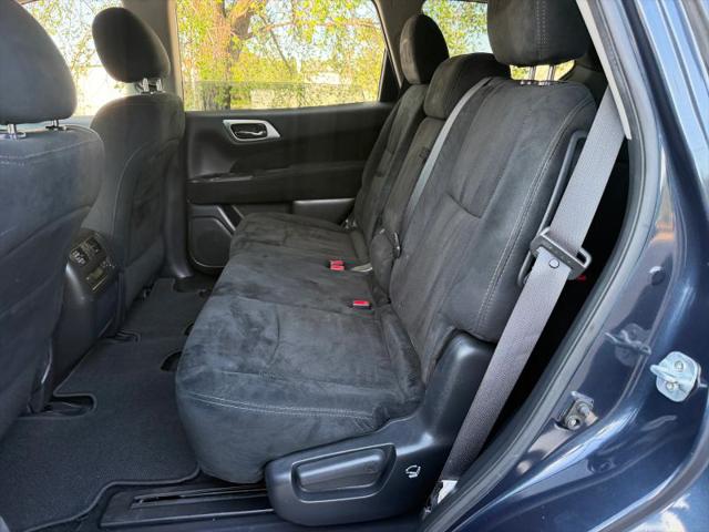 2016 Nissan Pathfinder S