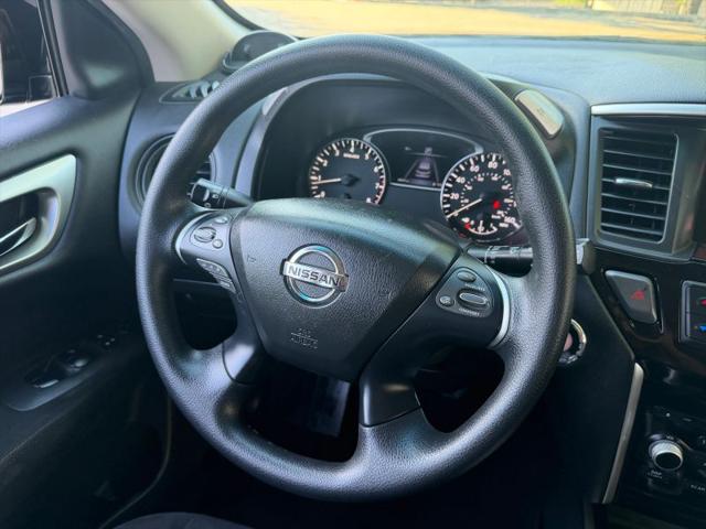 2016 Nissan Pathfinder S