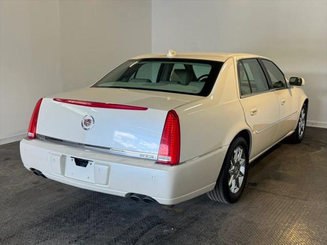 2011 Cadillac DTS Luxury Collection