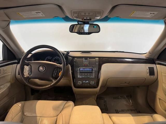 2011 Cadillac DTS Luxury Collection