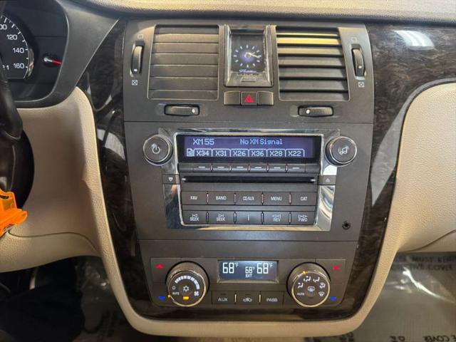 2011 Cadillac DTS Luxury Collection