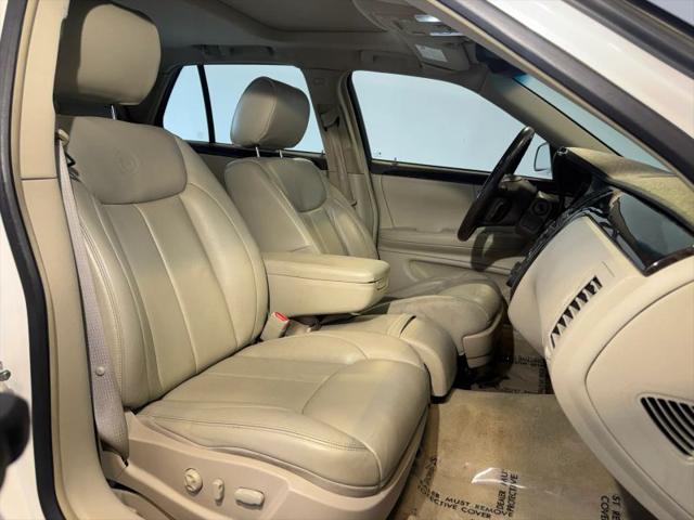 2011 Cadillac DTS Luxury Collection