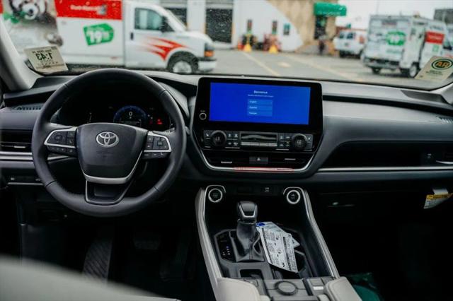 2025 Toyota Grand Highlander XLE