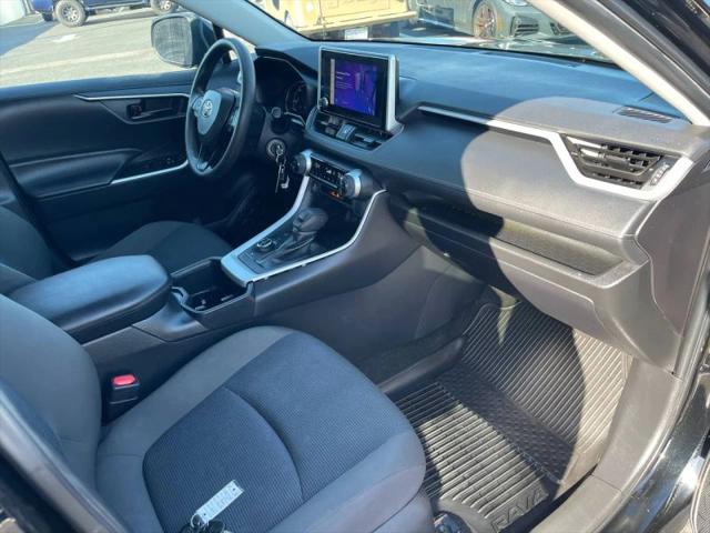 2023 Toyota RAV4 Hybrid LE