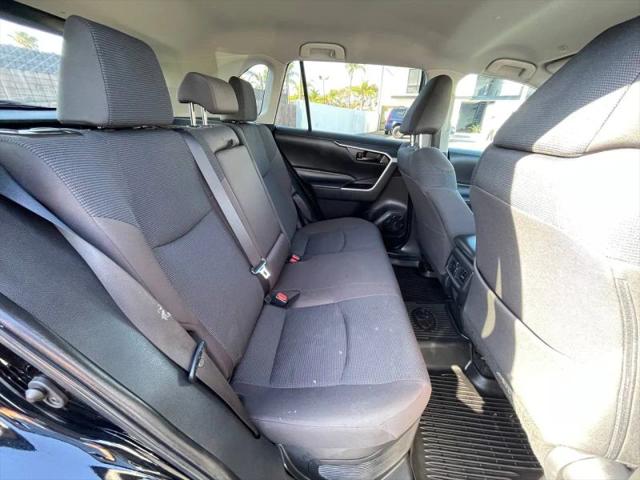 2023 Toyota RAV4 Hybrid LE
