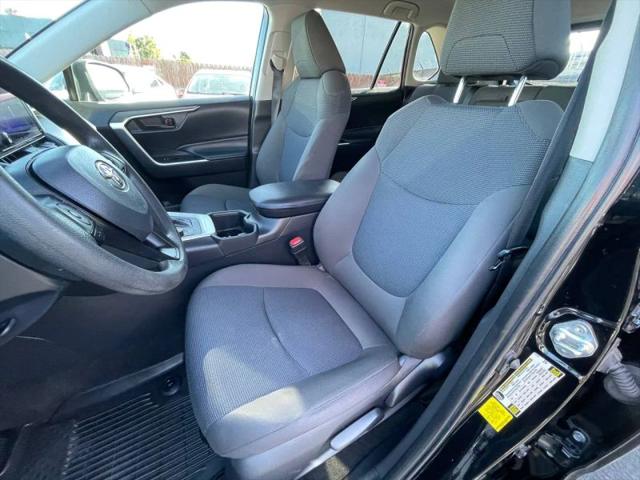 2023 Toyota RAV4 Hybrid LE