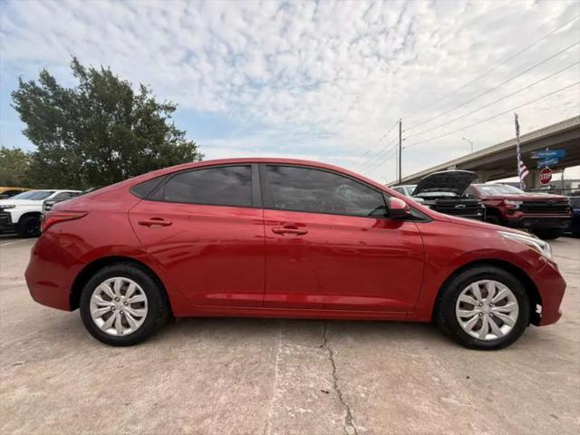 2019 Hyundai Accent SE