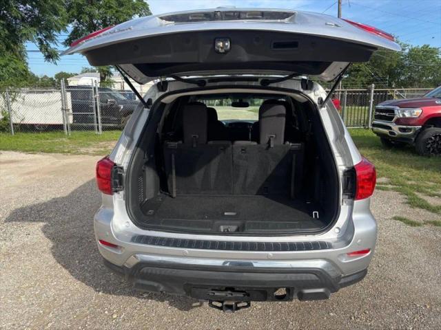 2017 Nissan Pathfinder SV