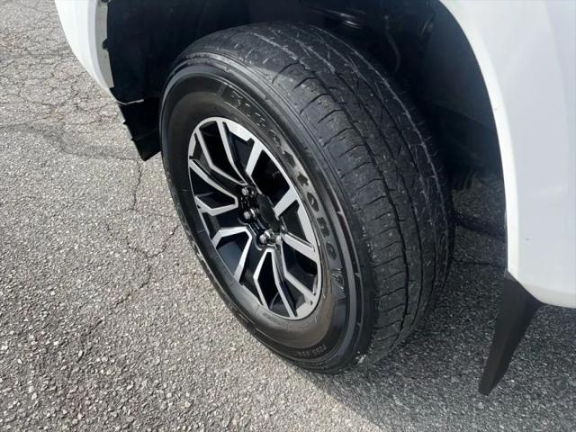 2022 Toyota Tacoma SR5 V6