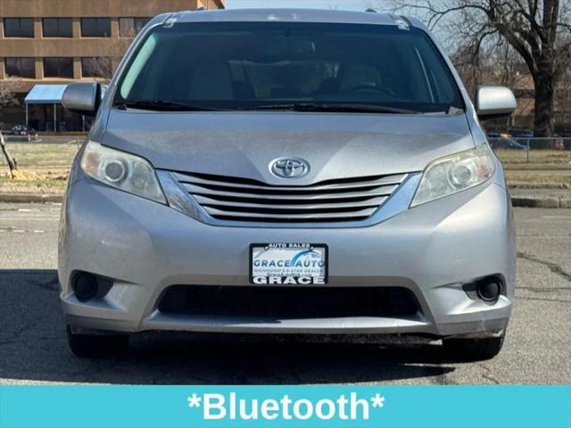 2017 Toyota Sienna LE 8 Passenger