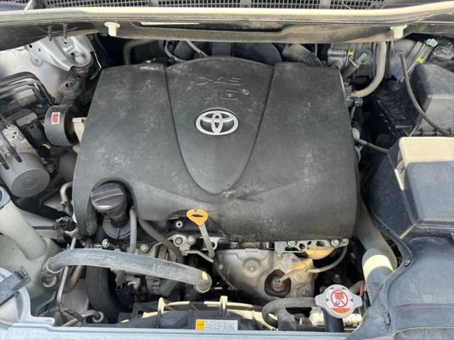 2017 Toyota Sienna LE 8 Passenger