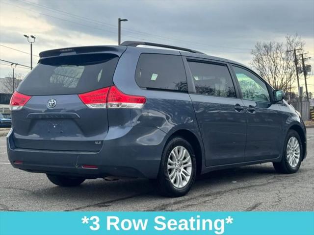 2014 Toyota Sienna XLE V6 8 Passenger