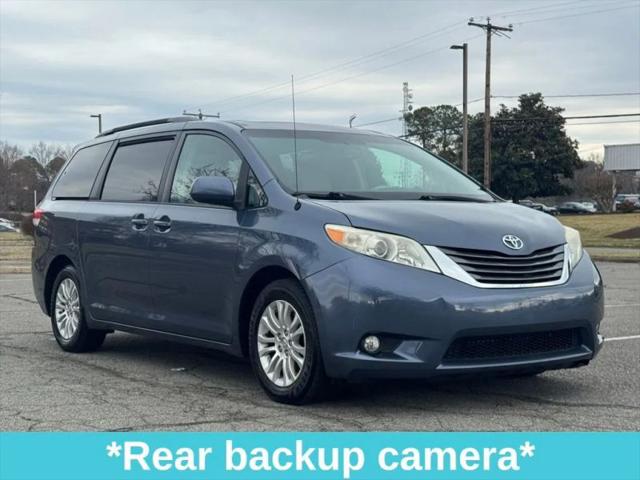 2014 Toyota Sienna XLE V6 8 Passenger