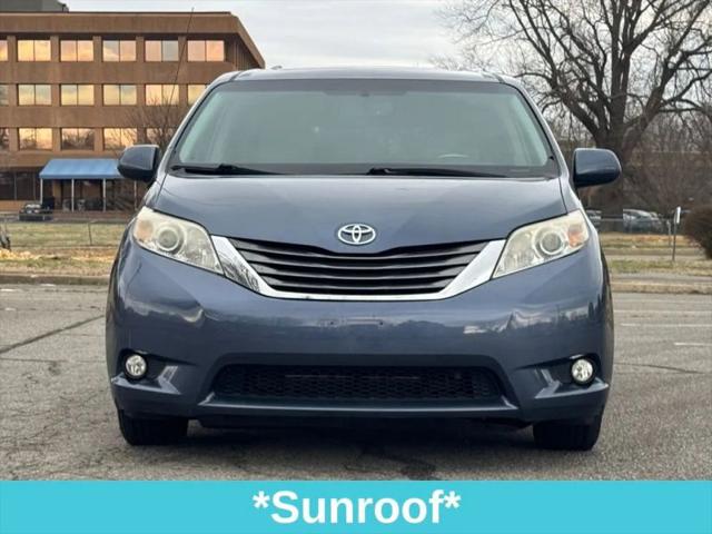 2014 Toyota Sienna XLE V6 8 Passenger