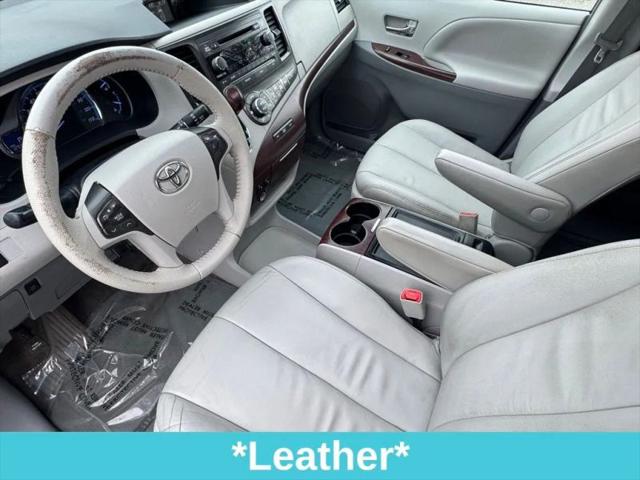 2014 Toyota Sienna XLE V6 8 Passenger