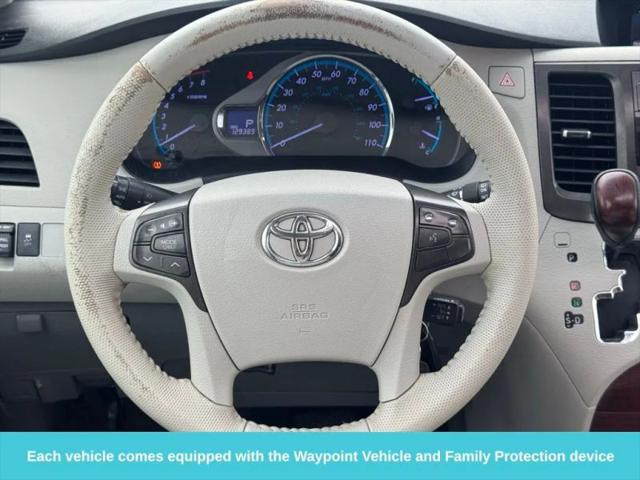 2014 Toyota Sienna XLE V6 8 Passenger