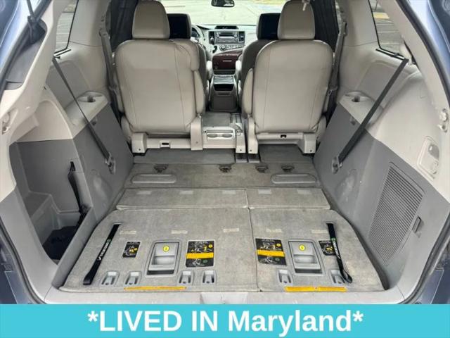 2014 Toyota Sienna XLE V6 8 Passenger