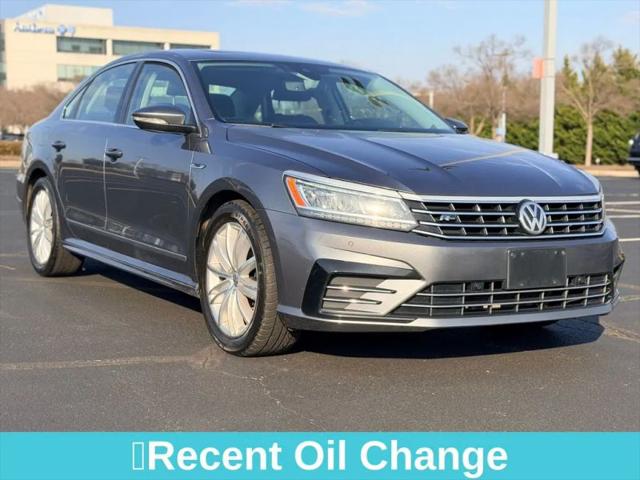 2019 Volkswagen Passat 2.0T SE R-Line