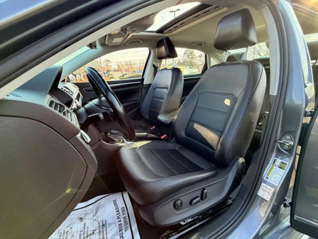2019 Volkswagen Passat 2.0T SE R-Line