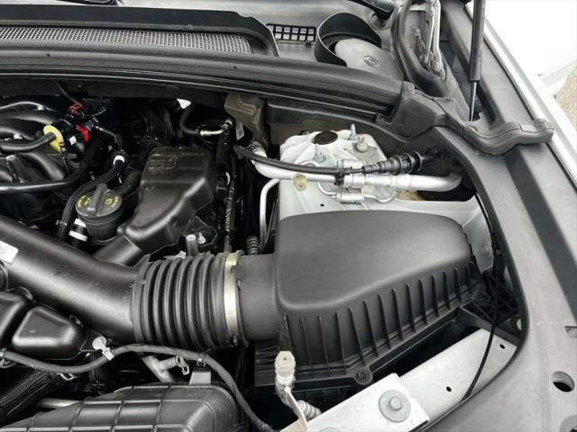 2023 Jeep Grand Cherokee L Laredo 4x2