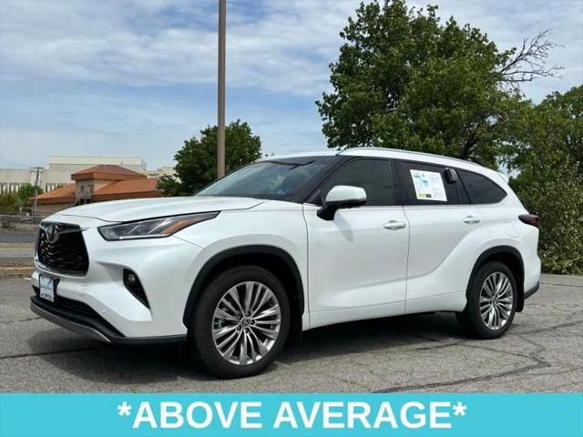 2024 Toyota Highlander Platinum