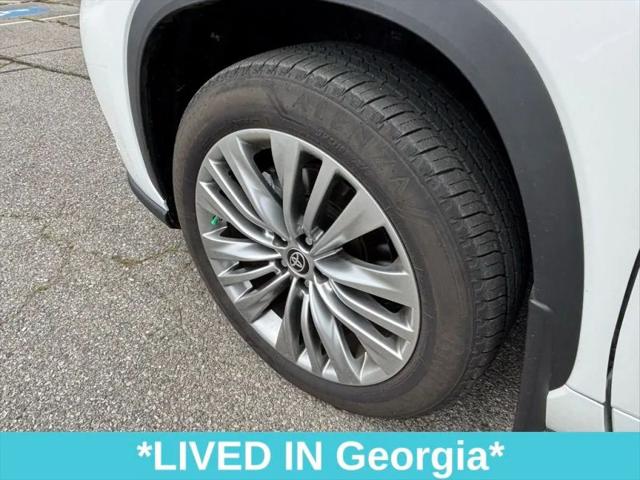 2024 Toyota Highlander Platinum