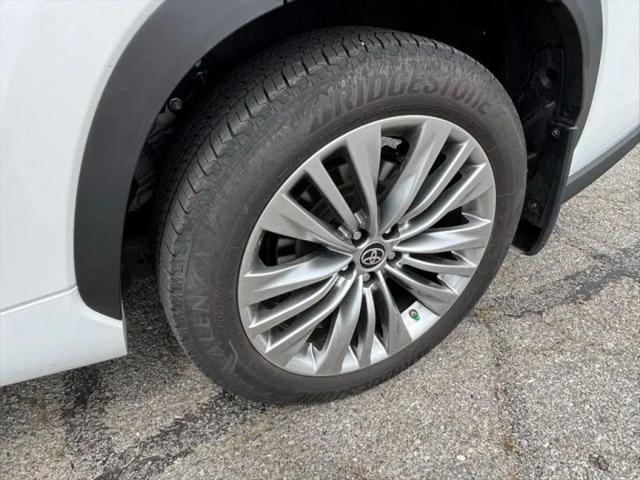 2024 Toyota Highlander Platinum