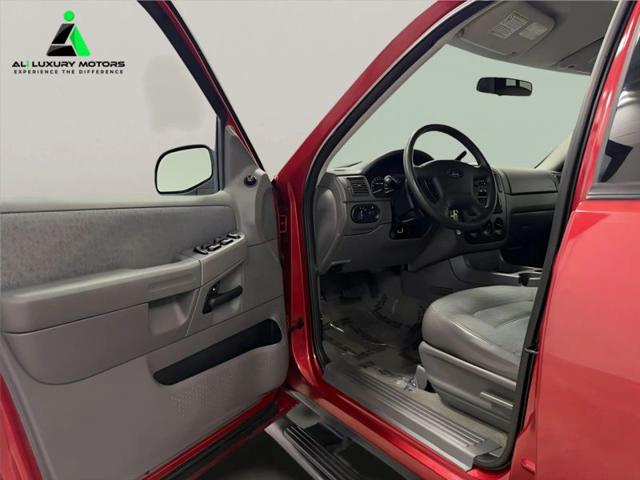 2002 Ford Explorer XLS