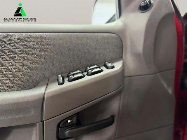 2002 Ford Explorer XLS