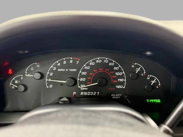 2002 Ford Explorer XLS