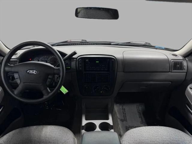 2002 Ford Explorer XLS