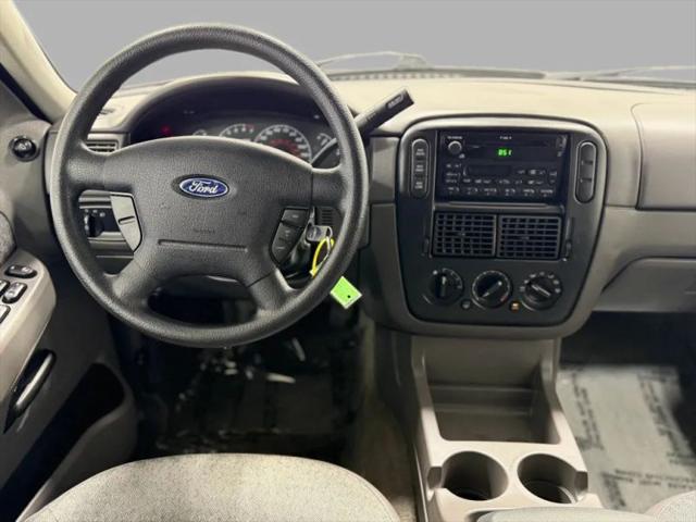 2002 Ford Explorer XLS