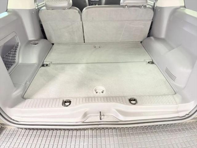 2002 Ford Explorer XLS