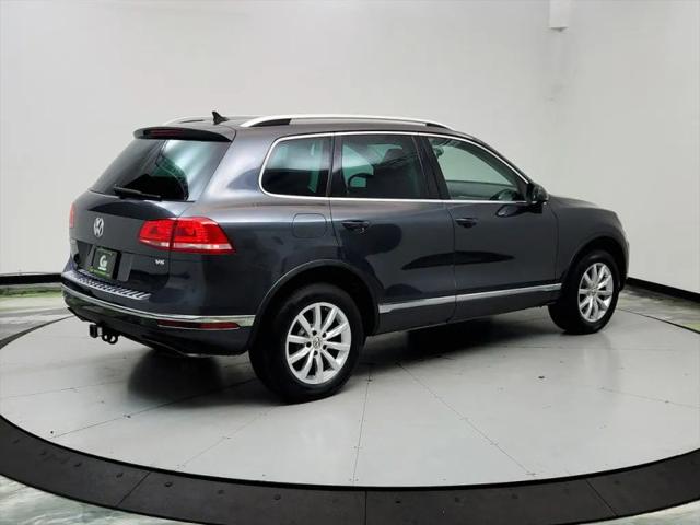 2016 Volkswagen Touareg VR6 Sport