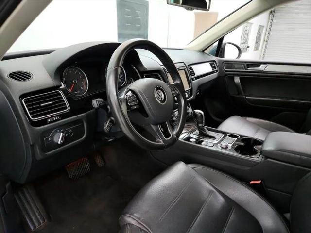2016 Volkswagen Touareg VR6 Sport
