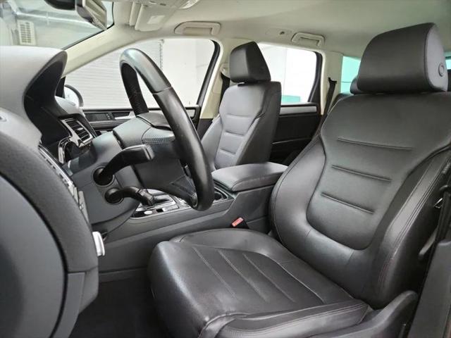 2016 Volkswagen Touareg VR6 Sport
